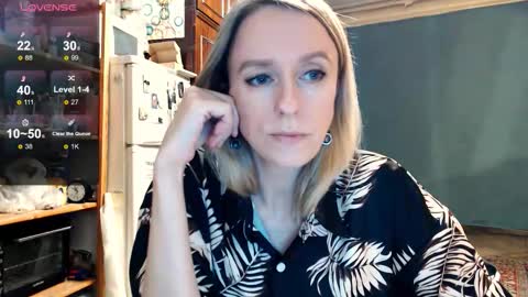 Snapshot of nicekat chatting on 11/16/25, 08:03 Kathrine online show from 11/16/25, 08:03