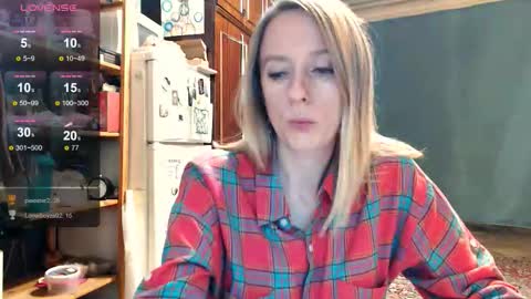 Snapshot of nicekat chatting on 11/22/25, 08:08 Kathrine online show from 11/22/25, 08:08