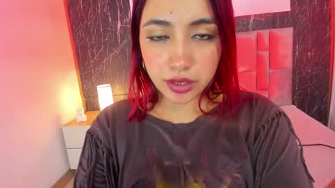 Nicolle  online show from 12/13/24, 04:27