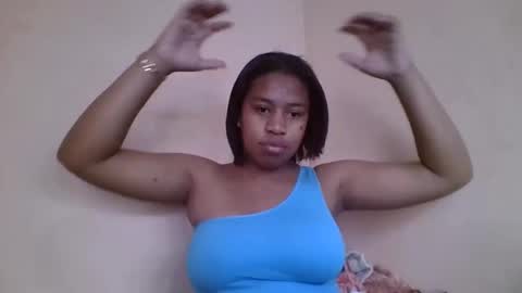 Snapshot of nicelly01 chatting on 06/10/26, 07:07 nicelly01 online show from 06/10/26, 07:07