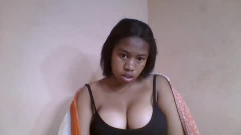 nicelly01 online show from 06/15/26, 05:42