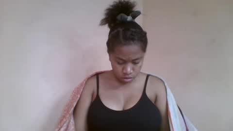 nicelly01 online show from 06/23/26, 06:11