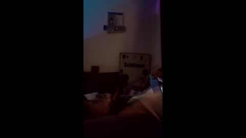 Snapshot of nicepunisher chatting on 12/17/25, 04:07 nicepunisher online show from 12/17/25, 04:07