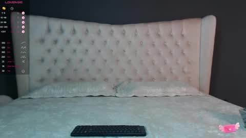 Nichole online show from 01/18/25, 11:32