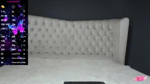 Nichole online show from 09/21/25, 10:06