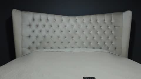 Nichole online show from 09/26/25, 10:52