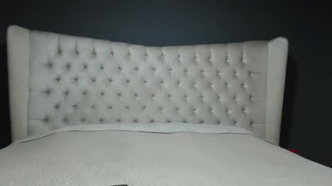 Nichole online show from 09/29/25, 10:42