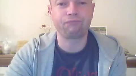 nick1990b online show from 09/30/25, 05:51