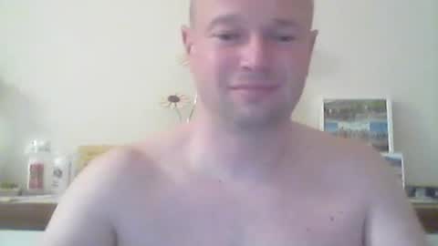 nick1990b online show from 04/20/26, 05:16