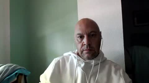 nick_rick01 online show from 04/19/26, 09:41