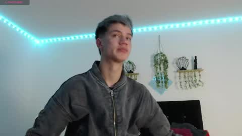 Nick  online show from 05/05/26, 03:09