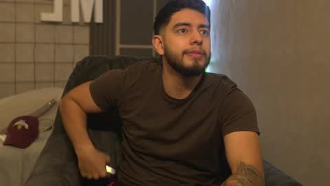 Snapshot of nick_vans chatting on 09/20/25, 06:31 Jhohan online show from 09/20/25, 06:31