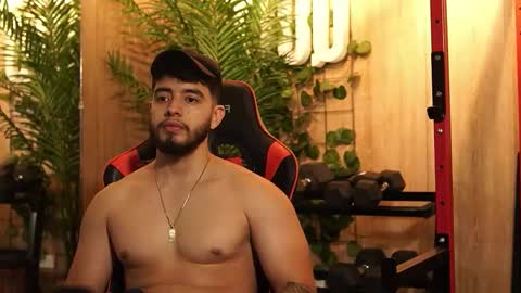 Snapshot of nick_vans chatting on 09/25/25, 10:24 Jhohan online show from 09/25/25, 10:24