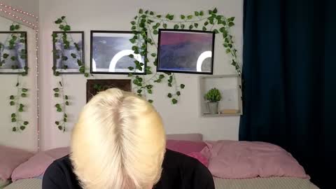 Nick online show from 01/31/25, 10:31