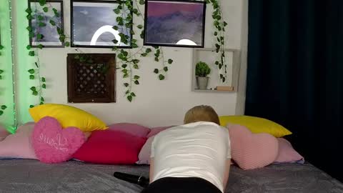 Nick online show from 02/04/25, 01:16