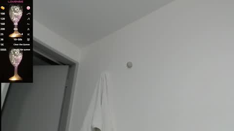 Nickhot0609 online show from 02/28/25, 05:26