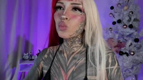 Snapshot of nicki_1 chatting on 01/06/26, 10:19 Help me reach 100 thumbs up online show from 01/06/26, 10:19