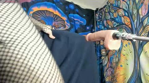 Nicki online show from 10/19/25, 01:39