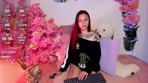 nickie_reed_ online show from 02/23/26, 09:45