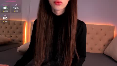 Nickie online show from 02/02/25, 10:35