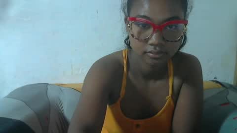 nickiqqyuu online show from 06/12/26, 01:04