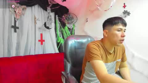 Nickk Wolff online show from 10/19/25, 04:24