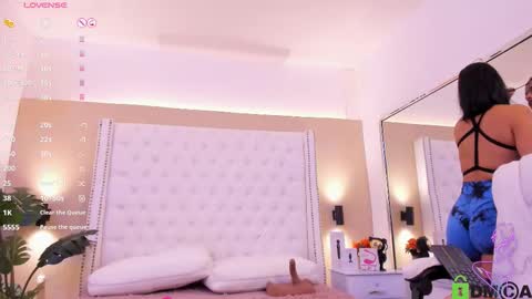 Snapshot of nickky_thompson chatting on 11/05/25, 01:33 nickky online show from 11/05/25, 01:33