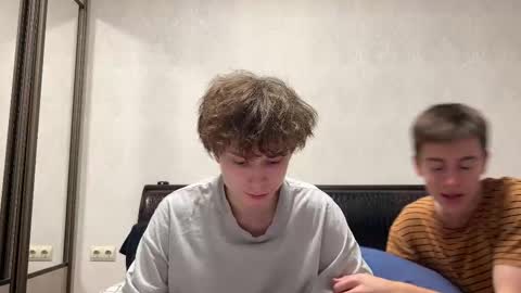 Snapshot of nickoxide chatting on 09/28/25, 04:56 nickoxide online show from 09/28/25, 04:56