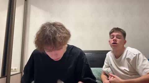 Snapshot of nickoxide chatting on 10/11/25, 05:11 nickoxide online show from 10/11/25, 05:11