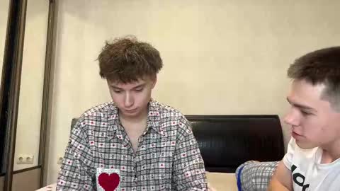 Snapshot of nickoxide chatting on 10/29/25, 05:04 nickoxide online show from 10/29/25, 05:04