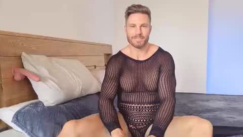 nickriverzxo online show from 06/10/26, 05:23