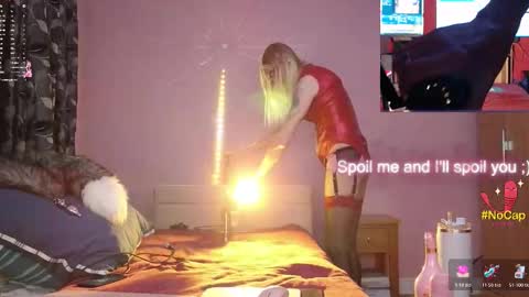 Snapshot of nicktu52 chatting on 12/19/25, 12:50 nicktuuk online show from 12/19/25, 12:50