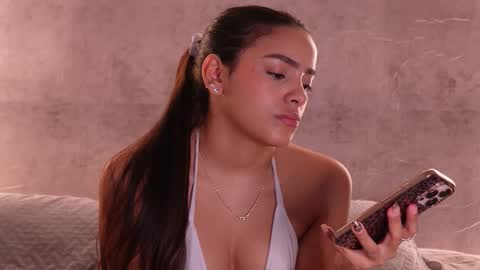 Snapshot of nicky_and_blake chatting on 12/03/25, 03:32 nicky and blake online show from 12/03/25, 03:32