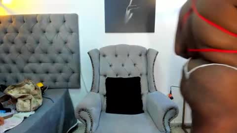 Nicky Brown online show from 09/17/25, 07:04