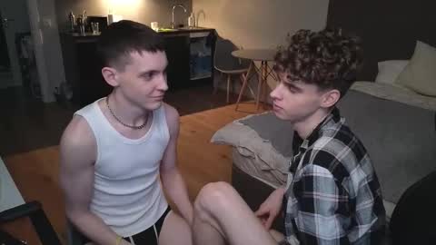 Nicki  Danny online show from 09/22/25, 05:48