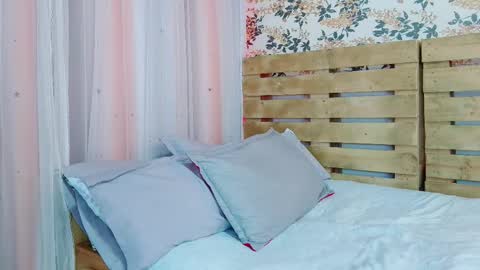 nicky_oli online show from 02/01/25, 04:33