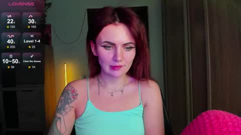 Snapshot of nicky_weekends chatting on 09/20/25, 01:28 Nicky Weekends online show from 09/20/25, 01:28