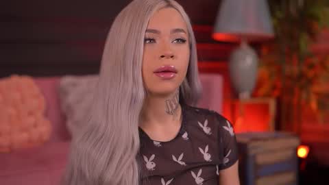 Nicky online show from 11/08/25, 07:01