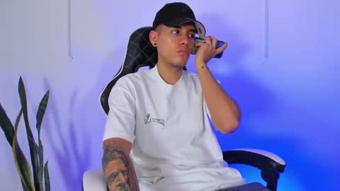 Nicky  online show from 09/23/25, 01:47