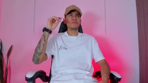 Nicky  online show from 10/11/25, 12:04