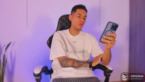 Nicky  online show from 10/30/25, 12:17