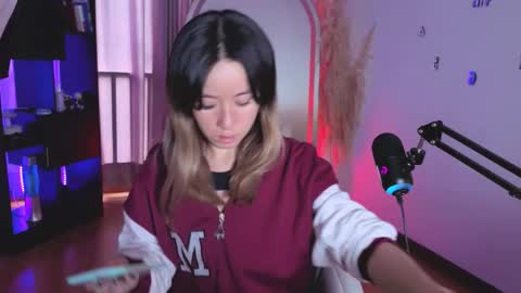 Nicky online show from 10/20/25, 07:14