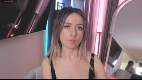 Nicky online show from 12/14/25, 04:23