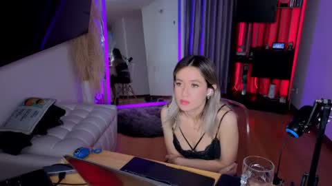 Nicky online show from 06/11/26, 12:32