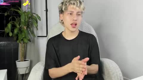 Snapshot of nico_nico_xd chatting on 11/04/25, 01:16 Nico online show from 11/04/25, 01:16