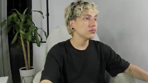 Snapshot of nico_nico_xd chatting on 11/06/25, 03:40 Nico online show from 11/06/25, 03:40