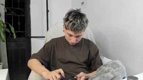 Snapshot of nico_nico_xd chatting on 11/18/25, 06:29 Nico online show from 11/18/25, 06:29