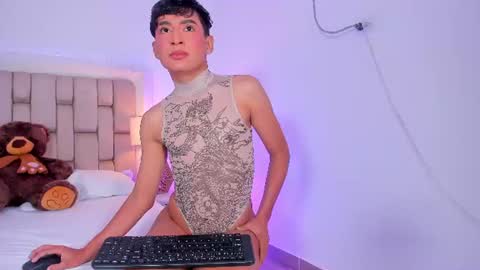 NICOLAS online show from 06/23/26, 06:50
