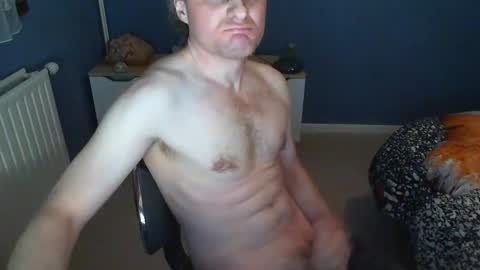 Snapshot of nicodu73 chatting on 01/01/25, 07:53 nicodu73 online show from 01/01/25, 07:53