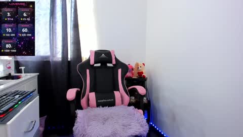 nicol_andrea11 online show from 12/06/24, 06:28